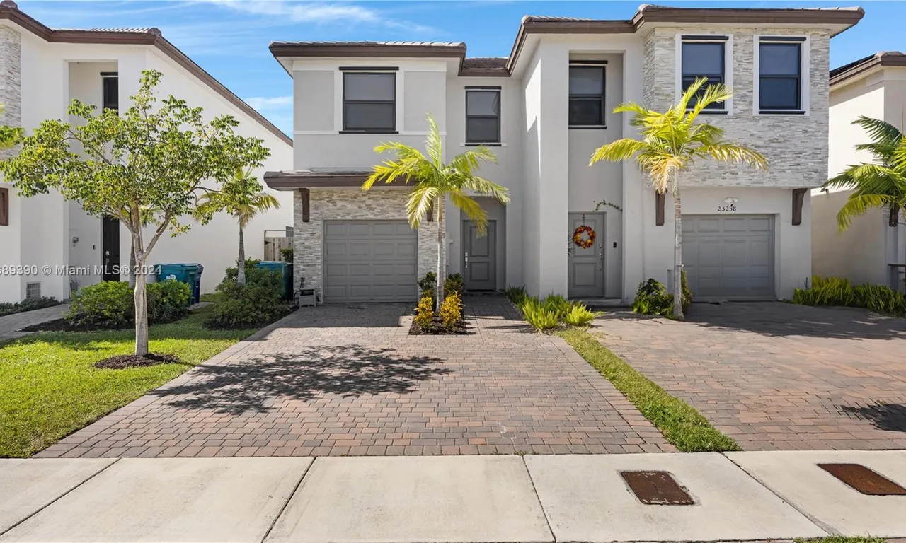 25246 SW 107th Ct, Homestead FL 33032