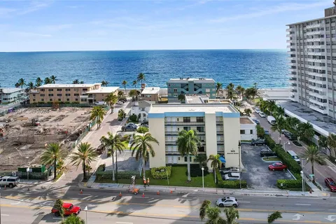 3215 N Ocean Dr # 301, Hollywood FL 33019