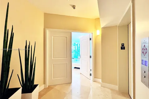 3101 S Ocean Dr # 404, Hollywood FL 33019