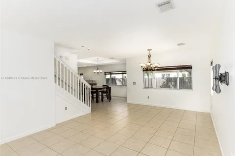 8829 SW 223rd Ter, Cutler Bay FL 33190