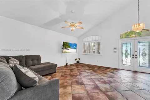 280 SW 178th Way, Pembroke Pines FL 33029