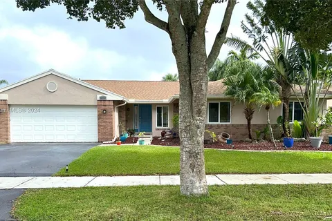 14701 Kirsten Ct, Davie FL 33325