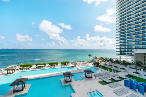 1800 S Ocean Dr # 1103, Hallandale Beach FL 33009