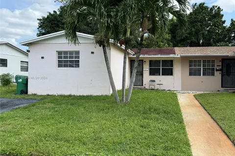 19133 NW 35 Avenue, Miami Gardens FL 33056