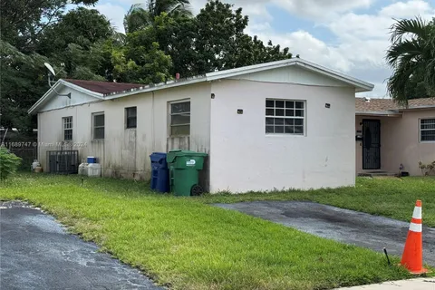 19133 NW 35 Avenue, Miami Gardens FL 33056