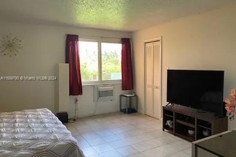 6980 NW 186th St # 228A, Hialeah FL 33015