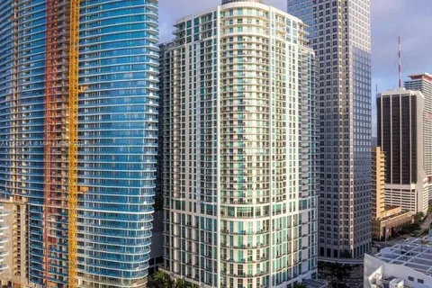 300 S Biscayne Blvd # 1606, Miami FL 33131