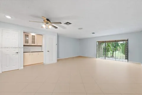 375 N Canal Pt N # 1010, Delray Beach FL 33444