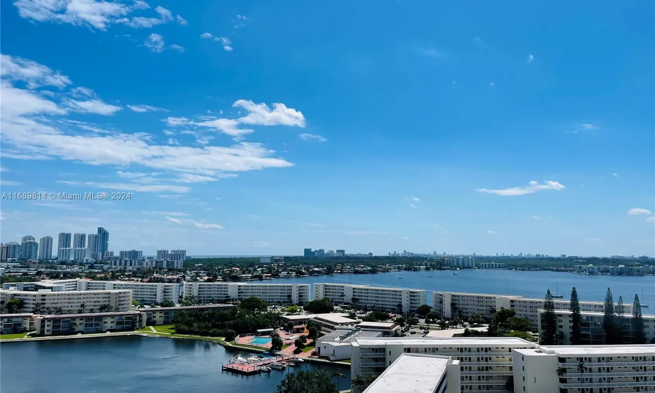 18041 Biscayne Blvd # 1701, Aventura FL 33160