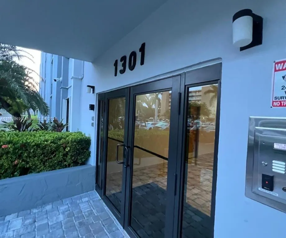 1301 NE 7th St # 217, Hallandale Beach FL 33009