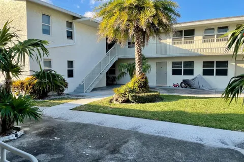 1077 SE 22nd Ave # N6, Pompano Beach FL 33062