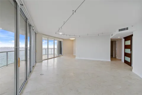 18671 Collins Ave # 1702, Sunny Isles Beach FL 33160