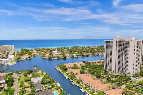 21200 Point Pl # 403, Aventura FL 33180