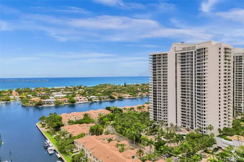 21200 Point Pl # 403, Aventura FL 33180