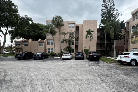 9410 Live Oak Pl # 306, Davie FL 33324