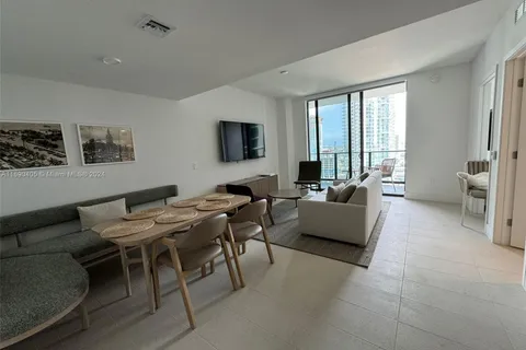 601NE 1st AVE # 2711, Miami FL 33132