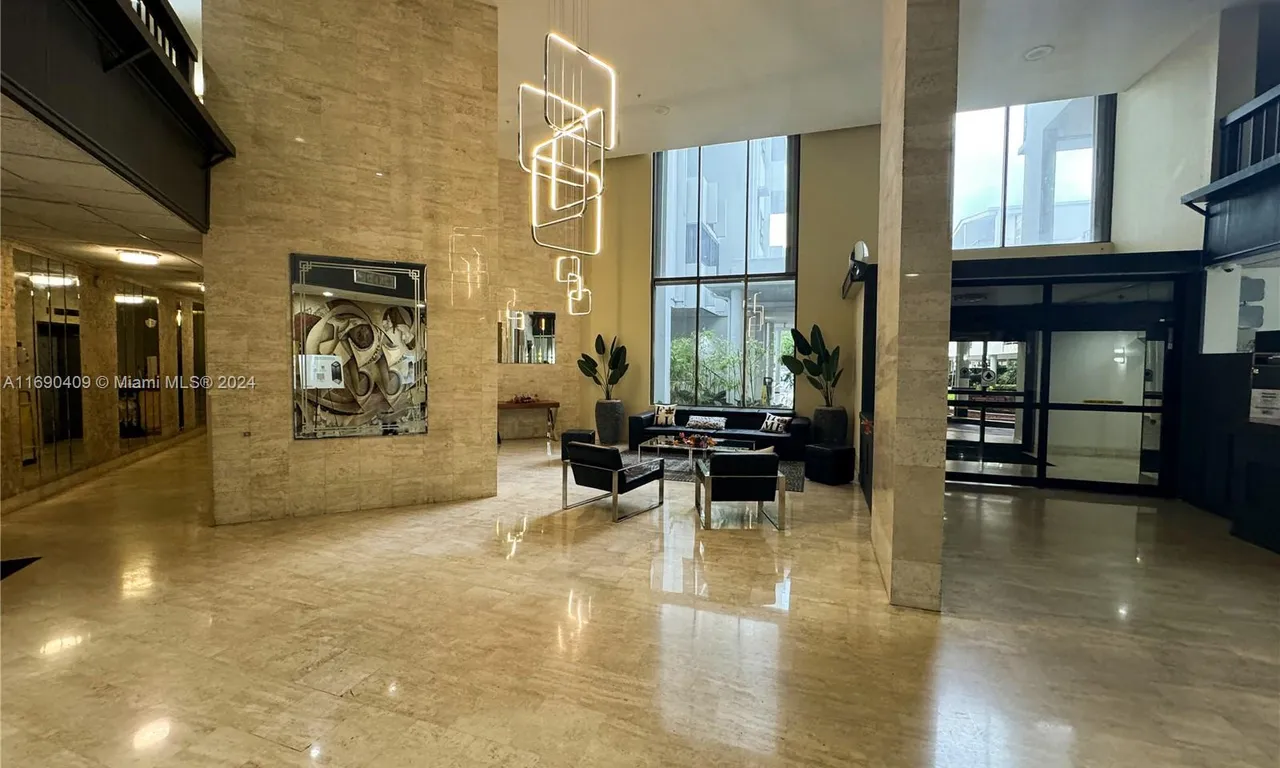 2750 NE 183rd St # 2604, Aventura FL 33160