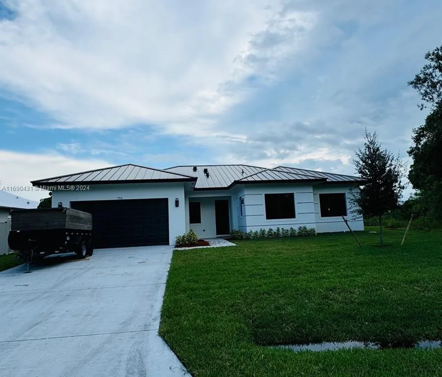 755 Alton Cir, Port St. Lucie FL 34953