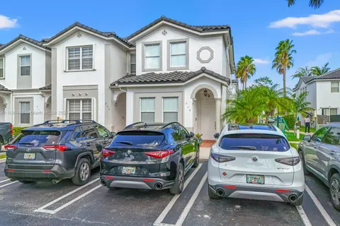 5440 NW 107th Ave # 214, Doral FL 33178