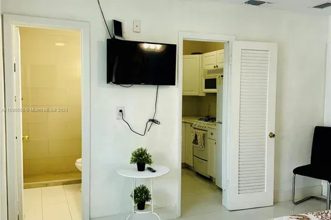 4365 SW 83rd Ave # 1, Miami FL 33155