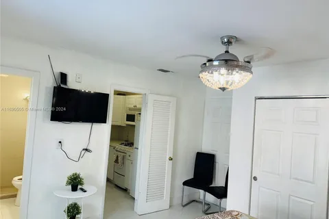 4365 SW 83rd Ave # 1, Miami FL 33155