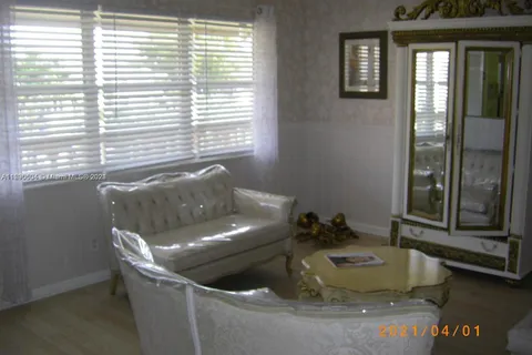 98 CANTERBURY D # 98, West Palm Beach FL 33417