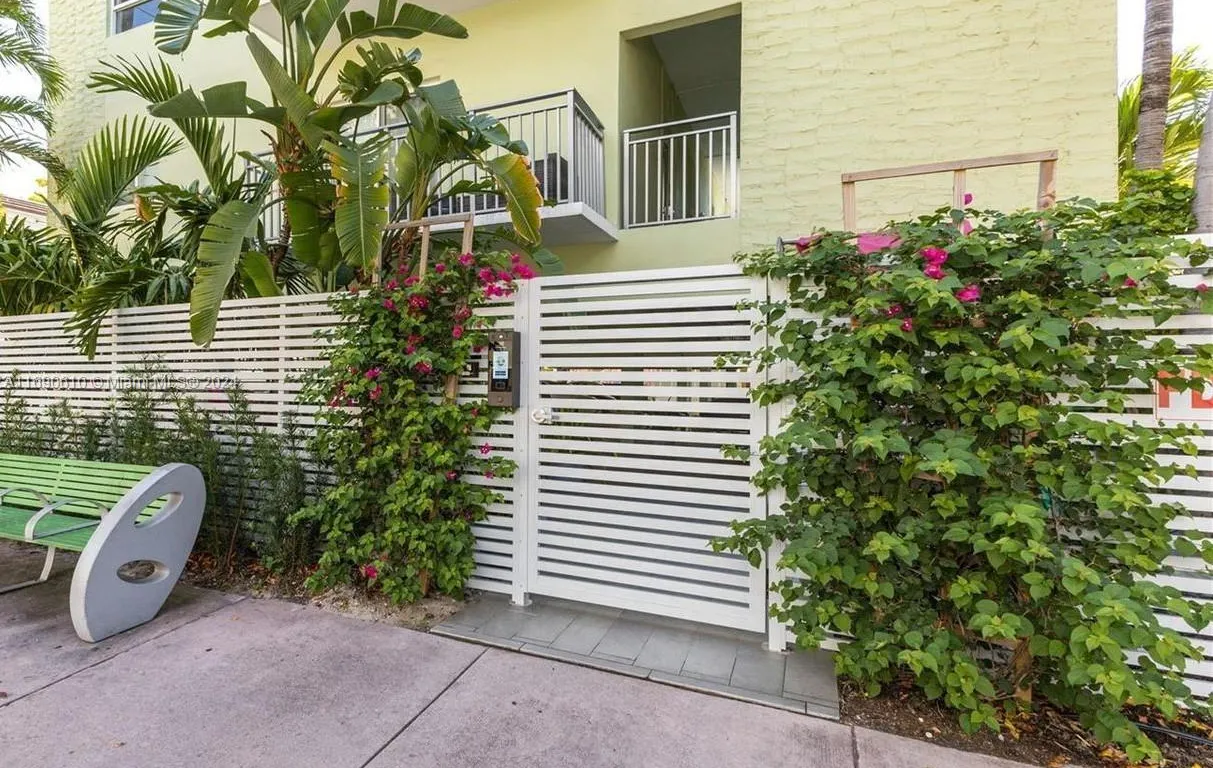 363 Washington Ave # 64, Miami Beach FL 33139