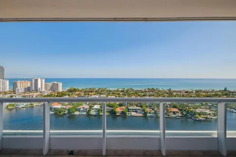 21150 Point Pl # 2806, Aventura FL 33180