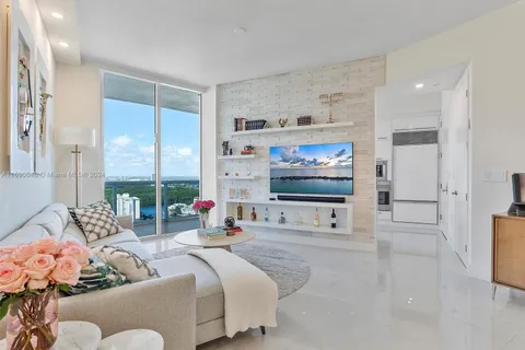 15811 Collins Ave # 2705, Sunny Isles Beach FL 33160