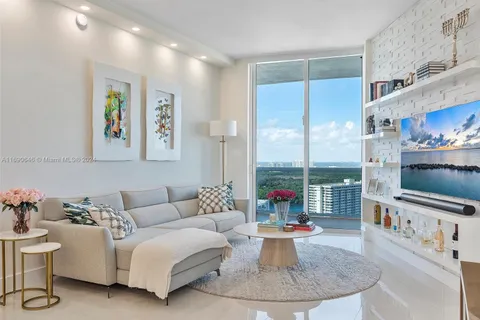 15811 Collins Ave # 2705, Sunny Isles Beach FL 33160