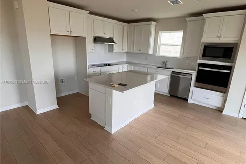 3115 Norcott Drive, Davenport FL 33837
