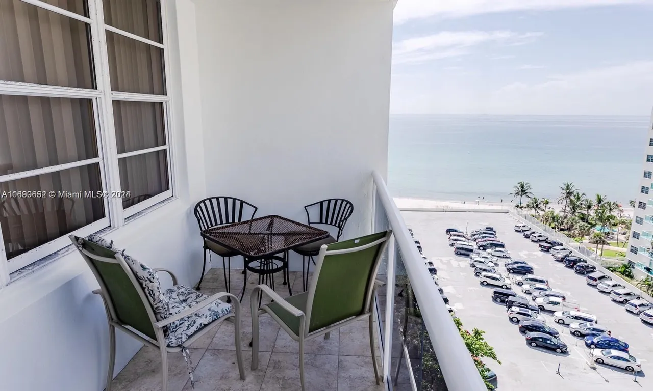 3725 S Ocean Dr # 1120, Hollywood FL 33019