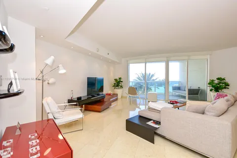 17201 Collins Ave # 707, Sunny Isles Beach FL 33160