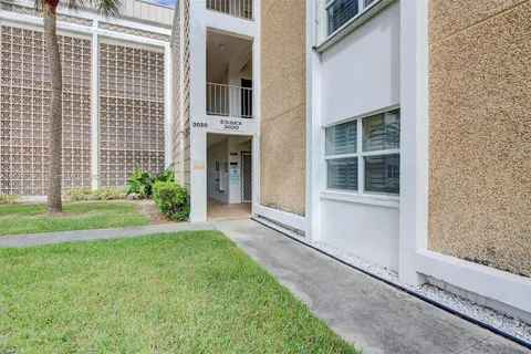 3020 NE 16th Ave # 306, Oakland Park FL 33334