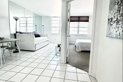 100 Lincoln Rd # 1025, Miami Beach FL 33139