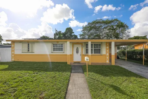 330 N 69th Way, Hollywood FL 33024