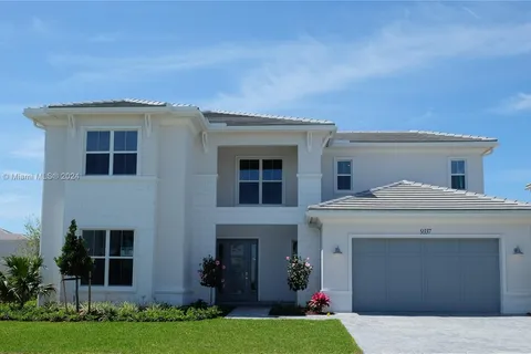 9337 Crestview Cir, Palm Beach Gardens FL 33412