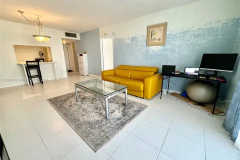 500 Three Islands Blvd # 719, Hallandale Beach FL 33009