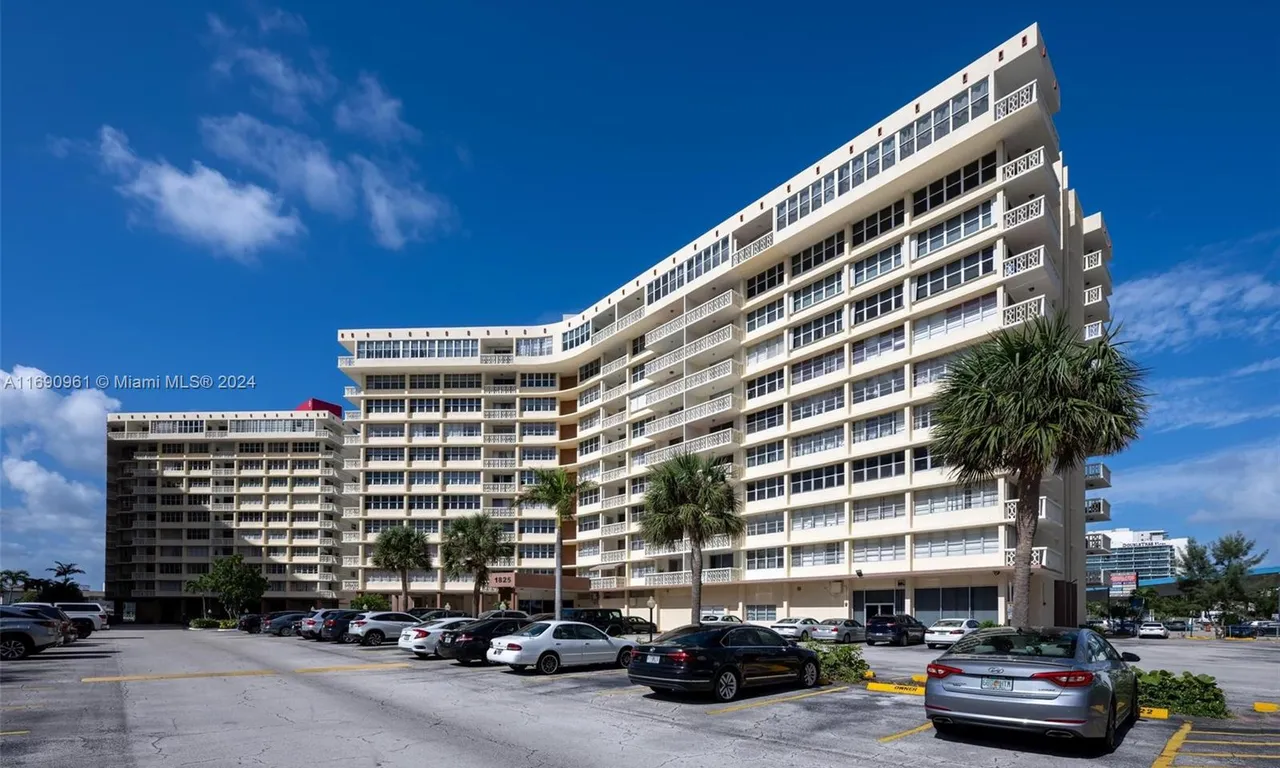 1825 S Ocean Dr # 204, Hallandale Beach FL 33009