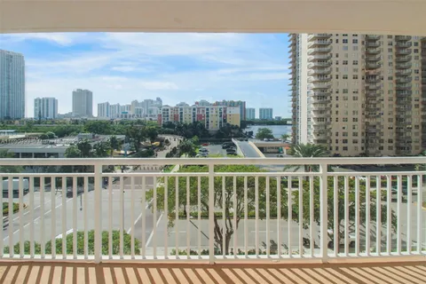 251 174th St # 516, Sunny Isles Beach FL 33160