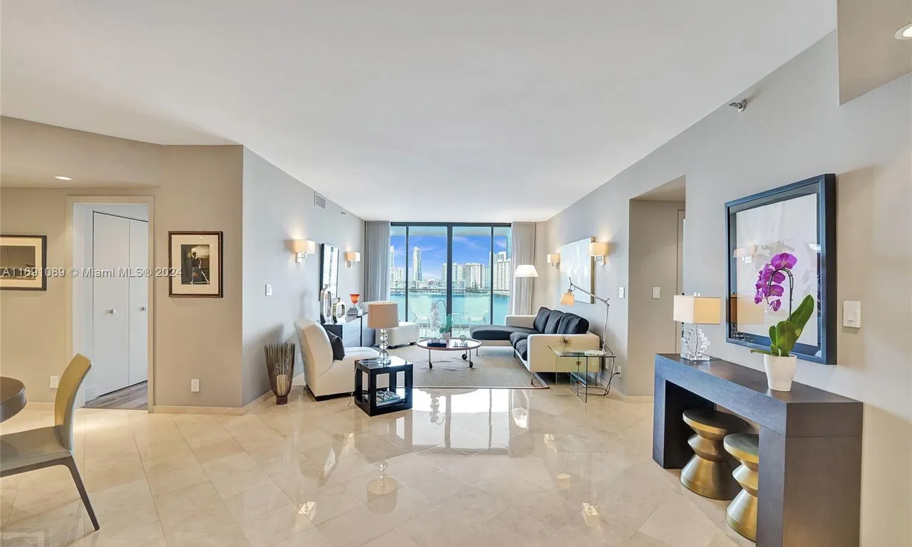 2800 Island Blvd # 1001, Aventura FL 33160