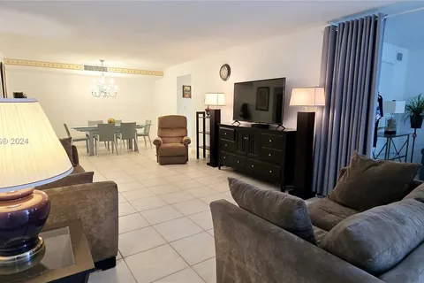 601 Three Islands Blvd # 107, Hallandale Beach FL 33009