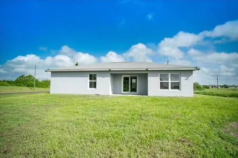 9023 W Crow Circle, La Belle FL 33935