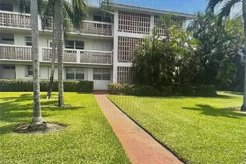 20 SE 13th St # B4, Boca Raton FL 33432