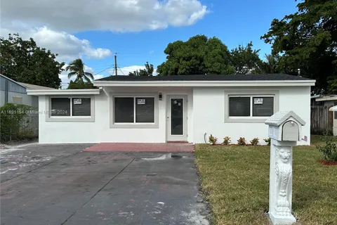 6121 SW 22nd St, Miramar FL 33023