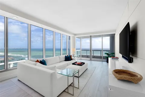 6899 Collins Ave # 2304, Miami Beach FL 33141