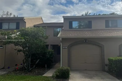 6224 Peregrine Ct, Orlando FL 32819