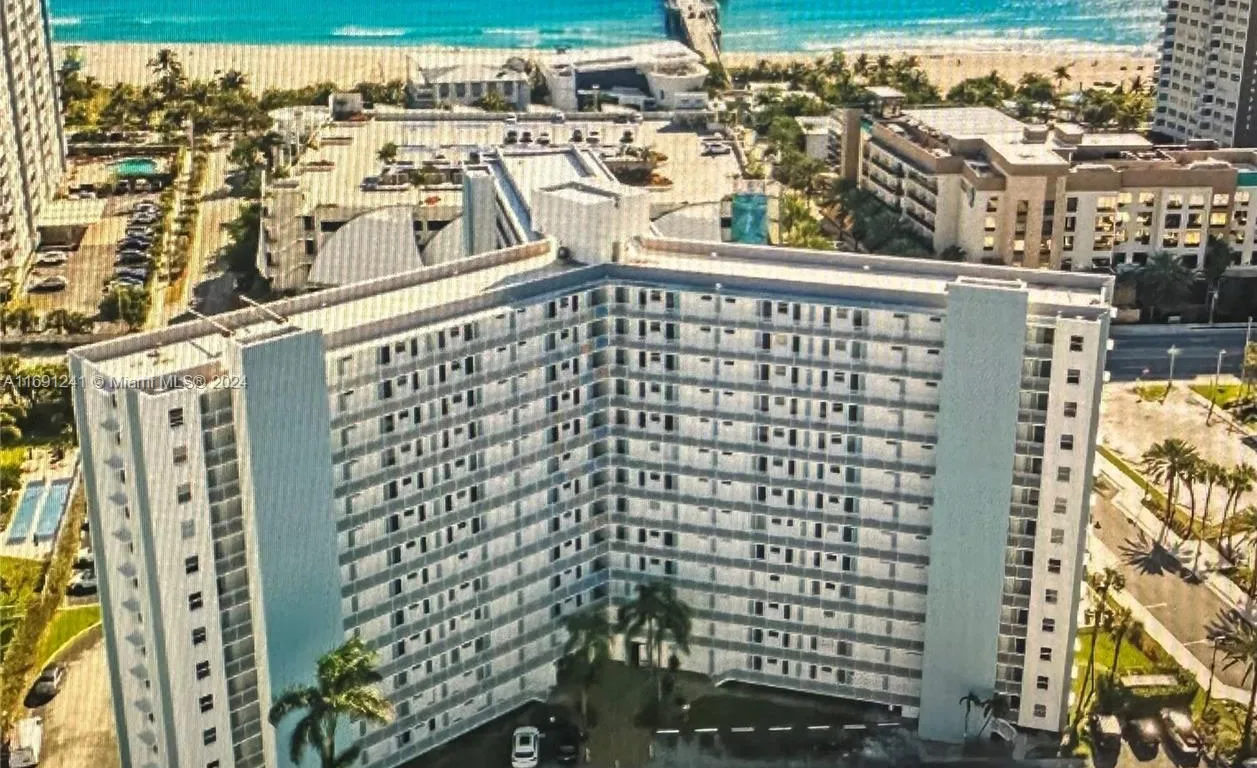 201 N Ocean Blvd # 406, Pompano Beach FL 33062