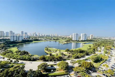 3731 N Country Club Dr # 1121, Aventura FL 33180