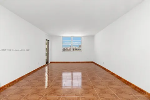 1849 S Ocean Dr # 1103, Hallandale Beach FL 33009